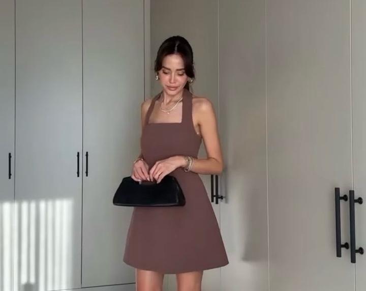 Коричневое платье