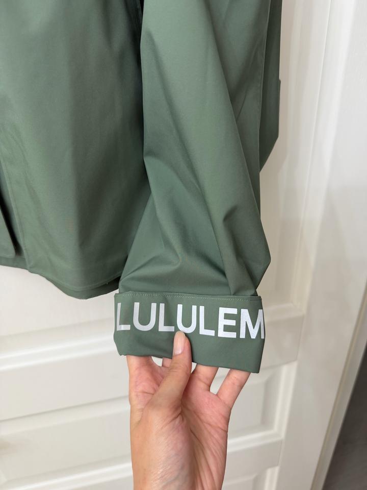 Дождивик/ ветровка Lululemon