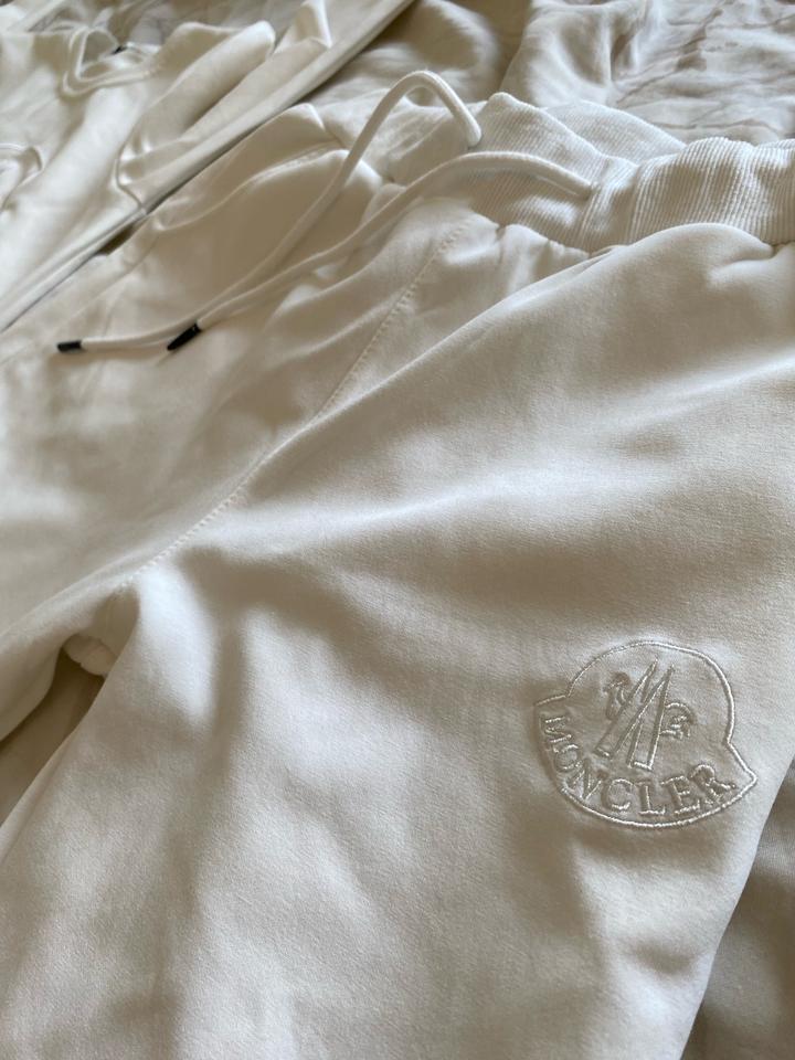 Moncler костюм