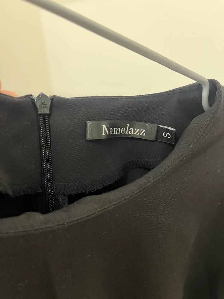 Черное платье Namelazz