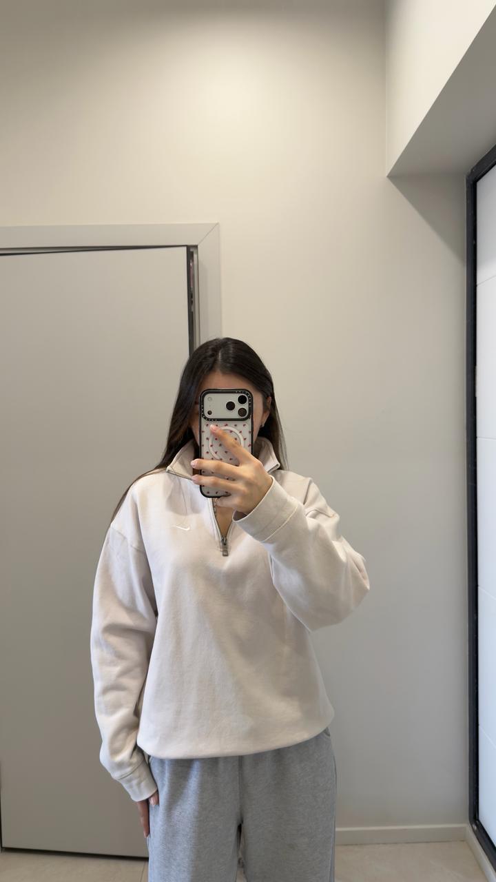свитер с зипкой Nike