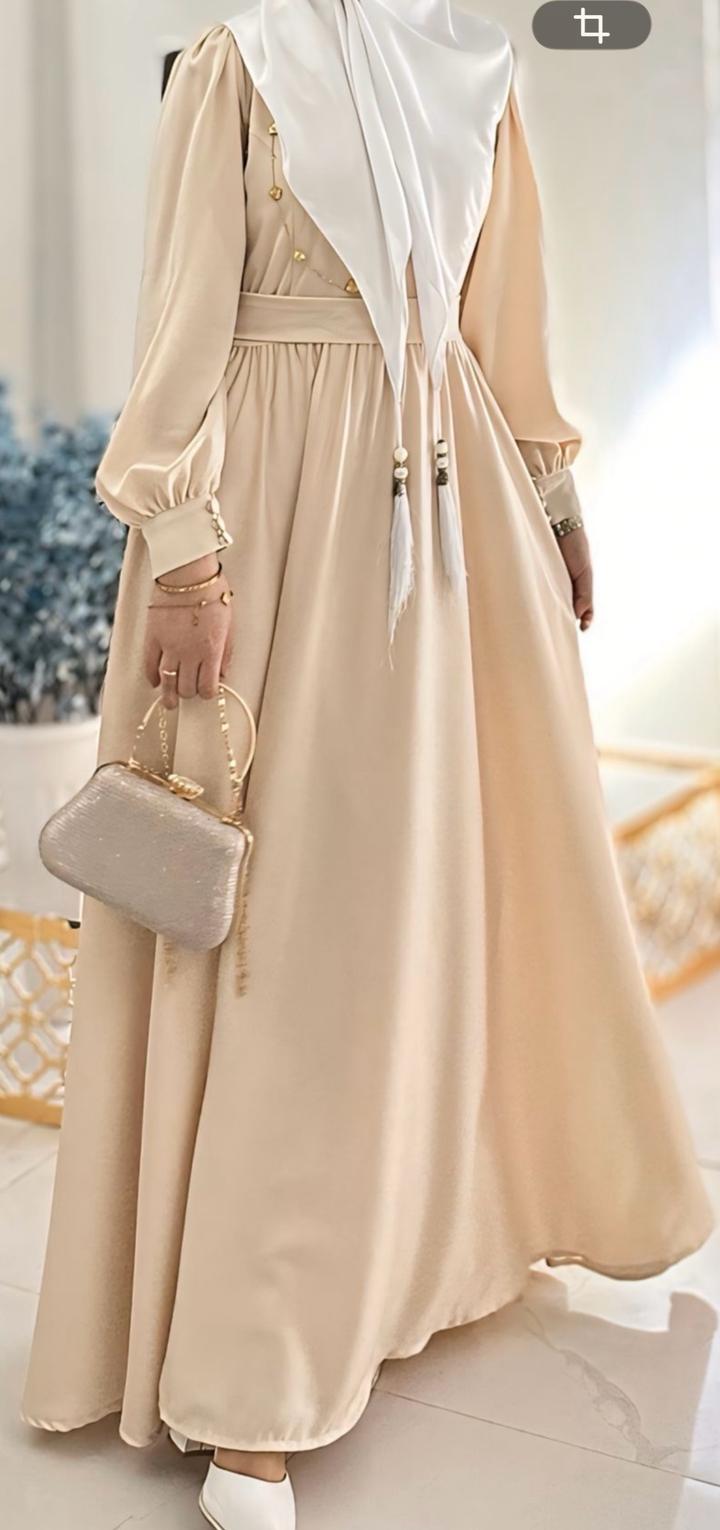 Атласное платье