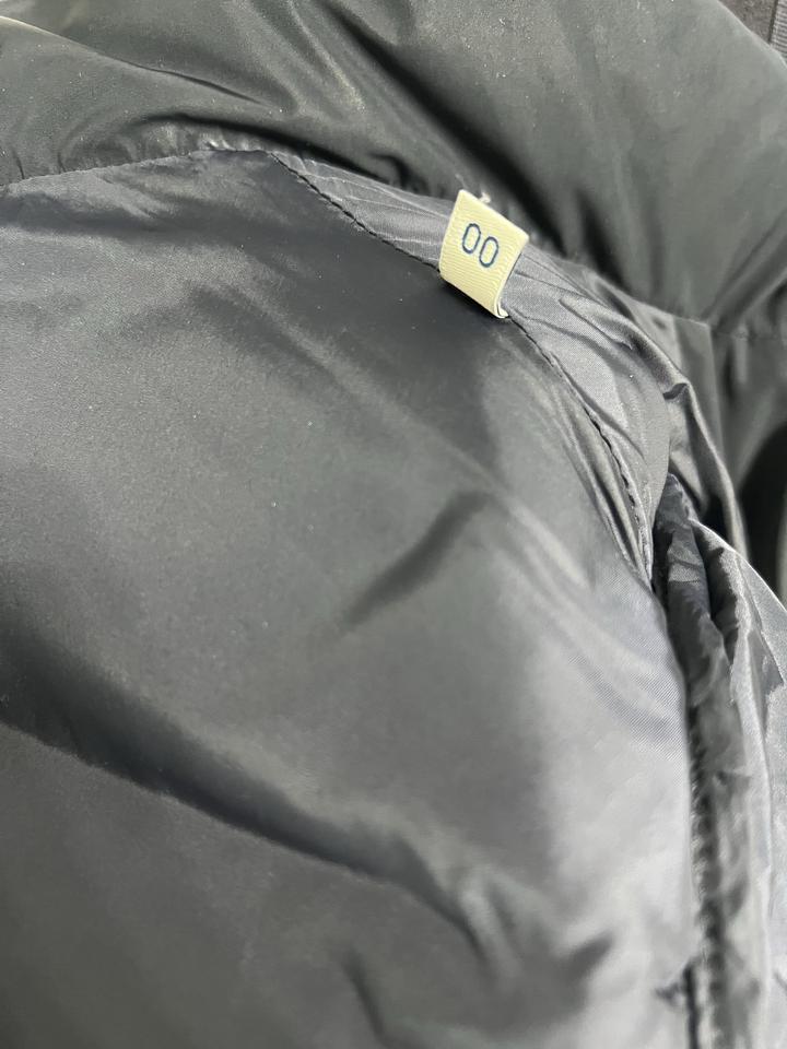 Moncler пуховое пальто