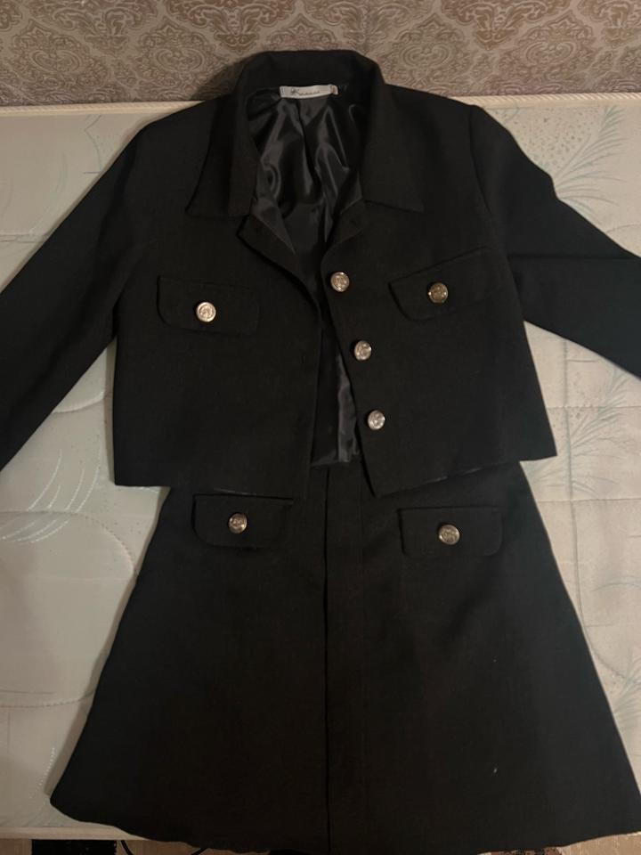 Двойка пиджак юбка