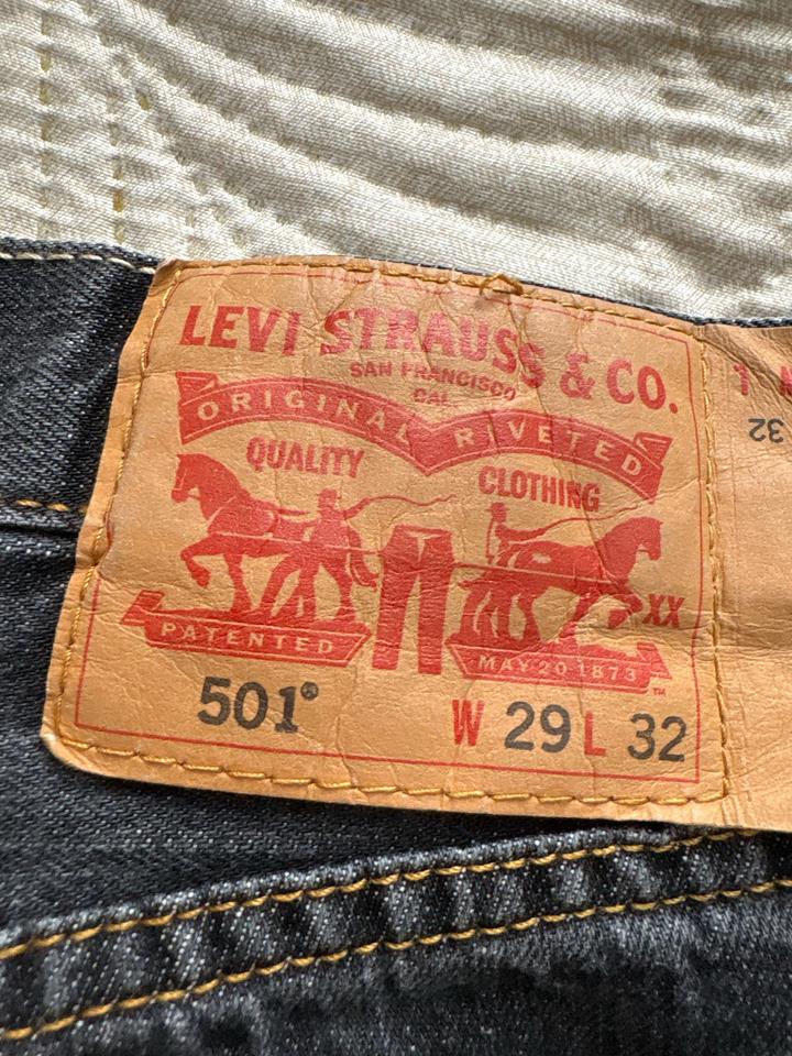 Джинсы Levi’s