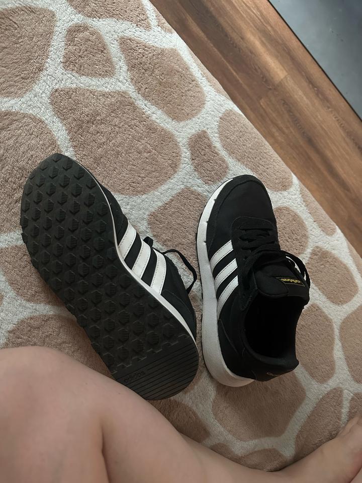 Кроссовки Adidas