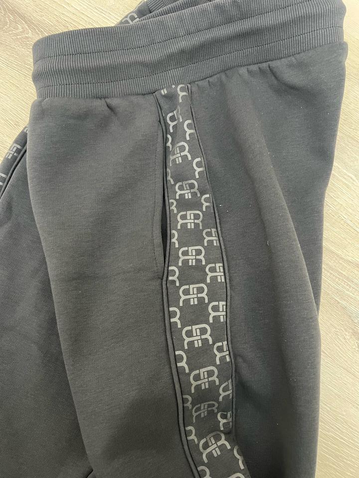 Спортивные штаны Бренда River Island, новые