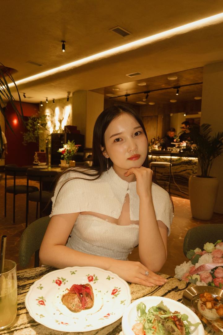 Белое платье