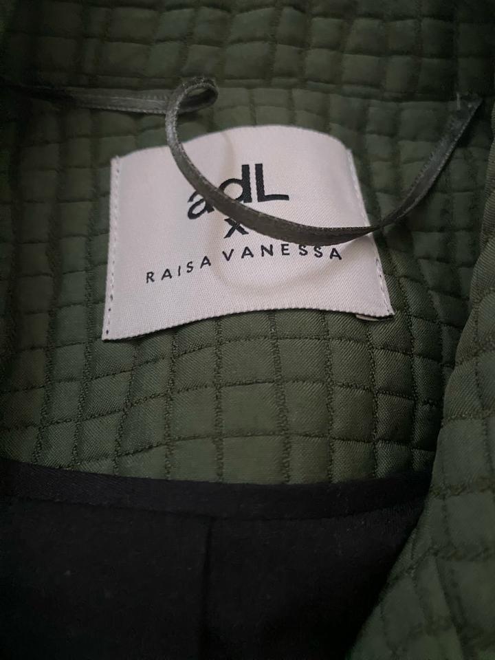 Костюм элегантный