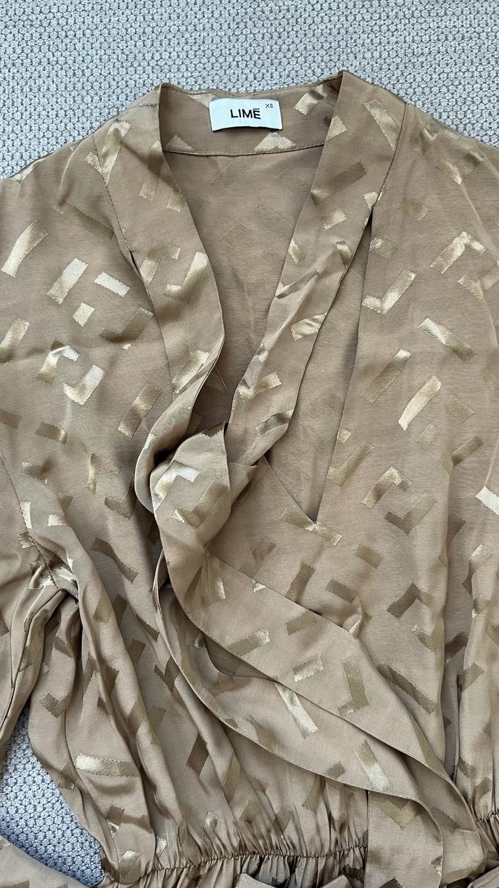 Темно-бежевое коктейльное платье Lime