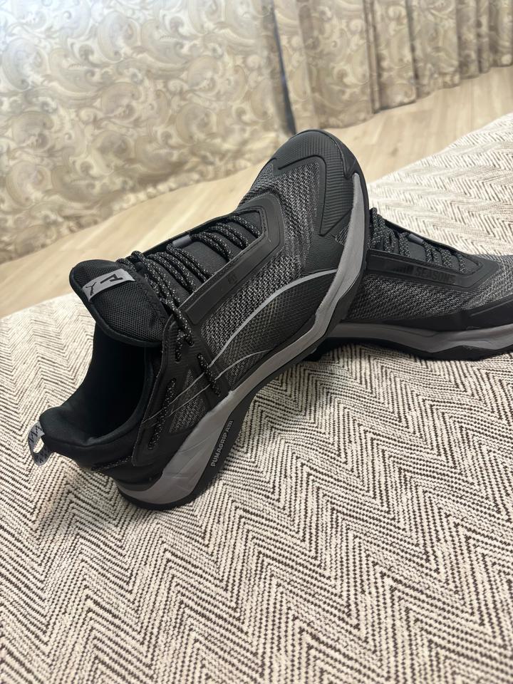 Кроссовки, трекинговая обувь, трекинг