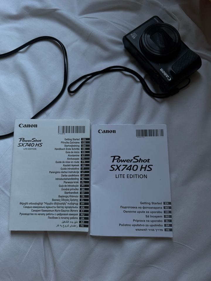 Canon PowerShot SX740 HS