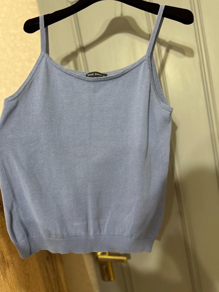 Нежный трикотажный топ в оттенке baby blue 💙