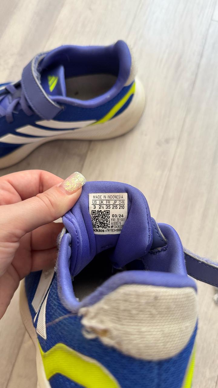 Кроссовки adidas