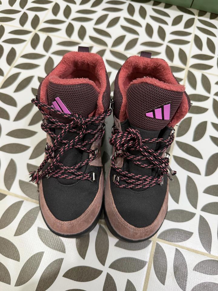 Ботинки adidas
