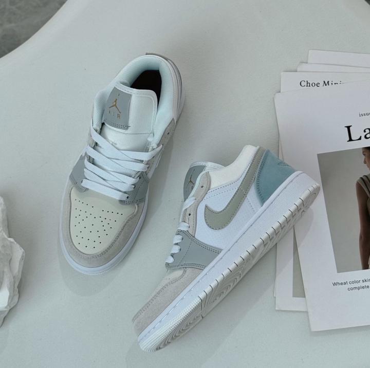 кроссовки Nike