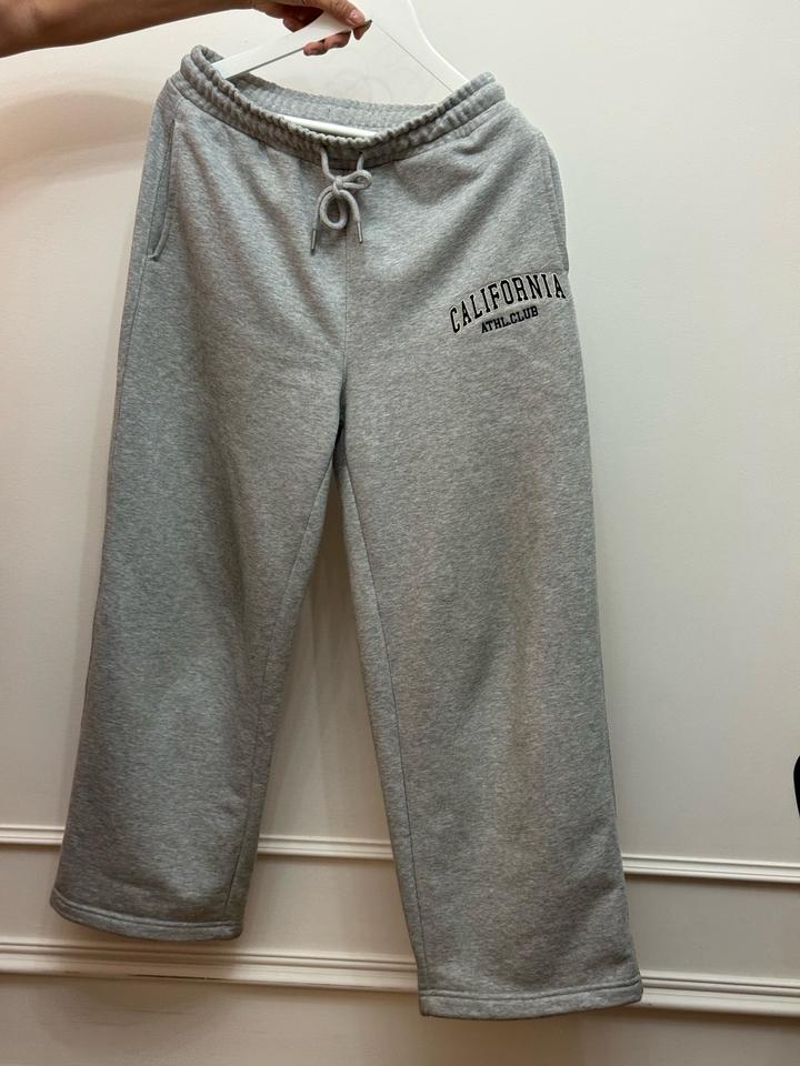 Двойка WHO.A.U