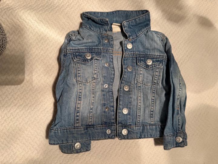 Джинсовая куртка H&M