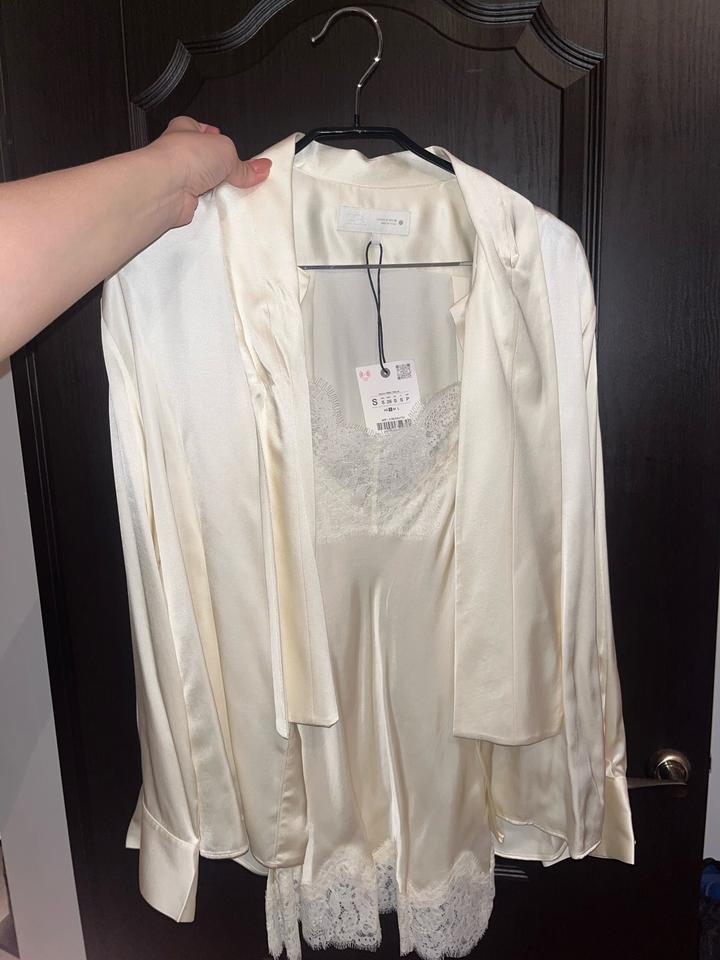 Атласная рубашка ZARA
