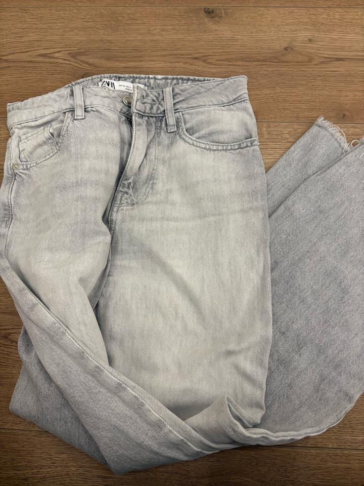 Джинсы из 100% хлопка от ZARA