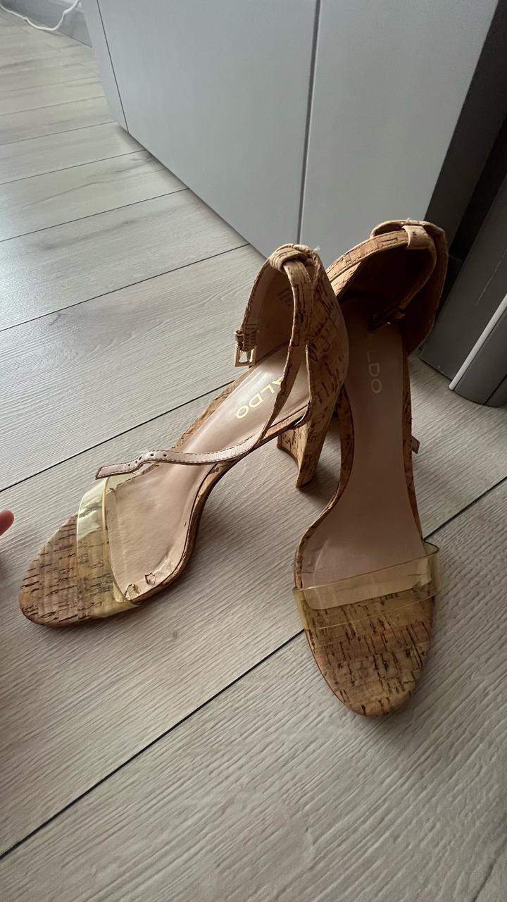 Босоножки от бренде Aldo