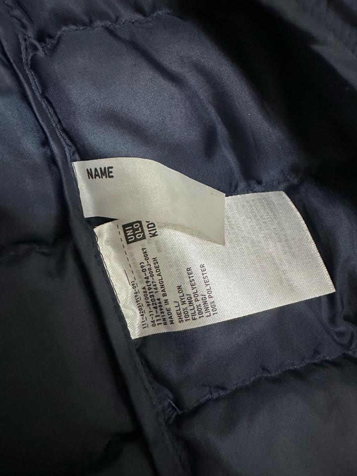 Uniqlo жилет темно синий 11-12 лет