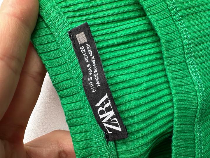 Зеленое платье лапша Zara
