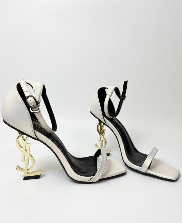 Айвари цвет Saint Laurent