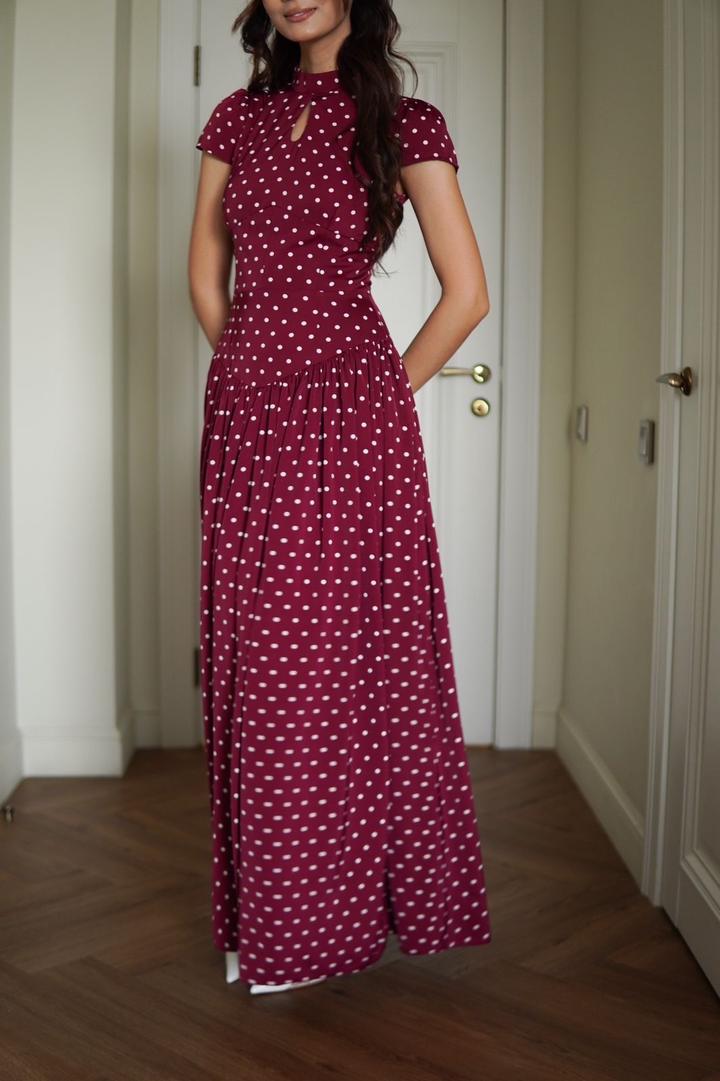 Красное платье с завязками новое