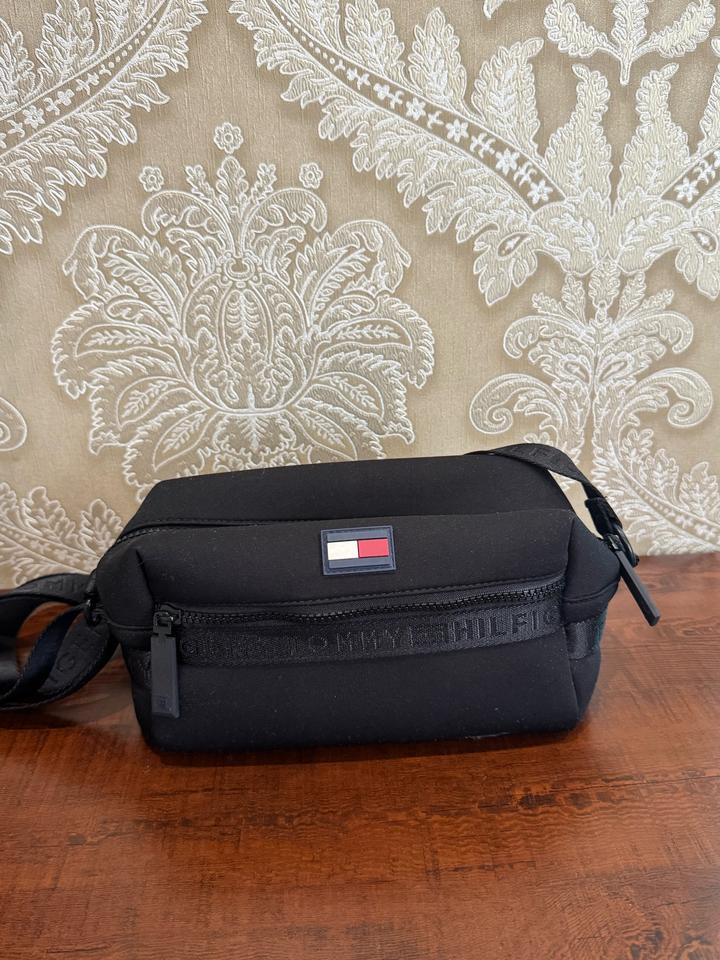 Сумка Tommy Hilfiger