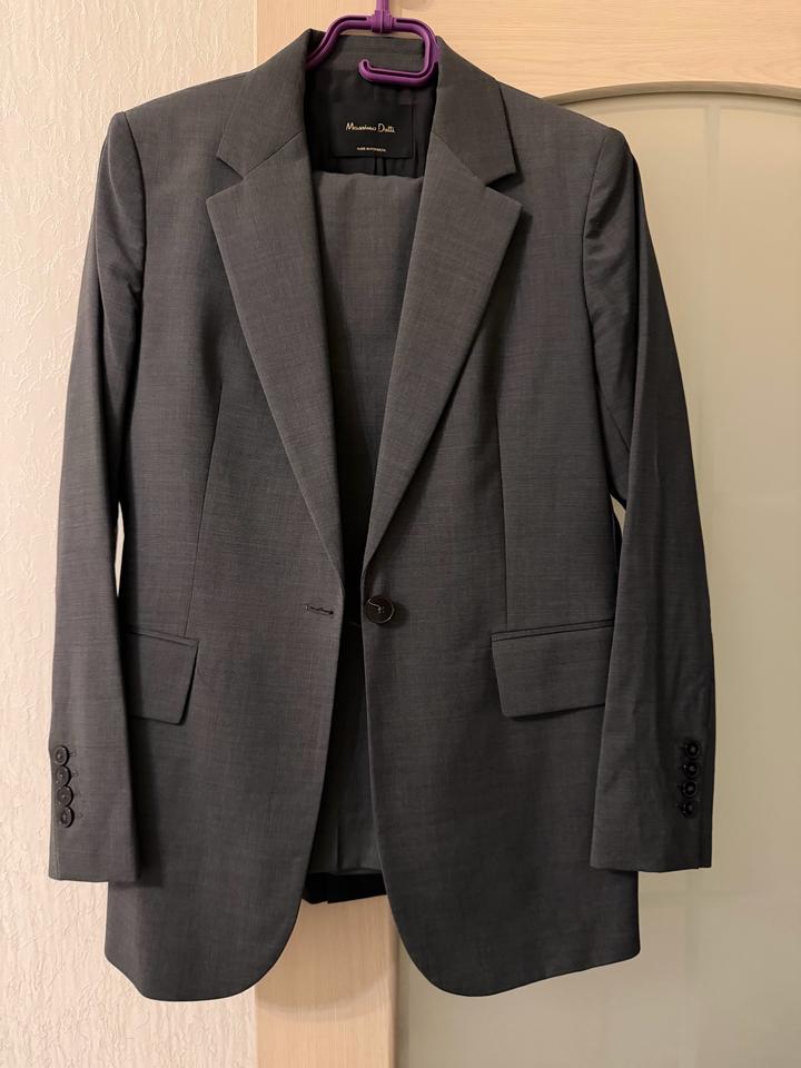 Серый костюм Massimo Dutty