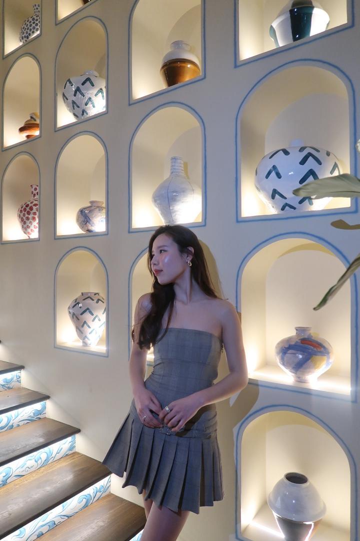 Платья BERSHKA