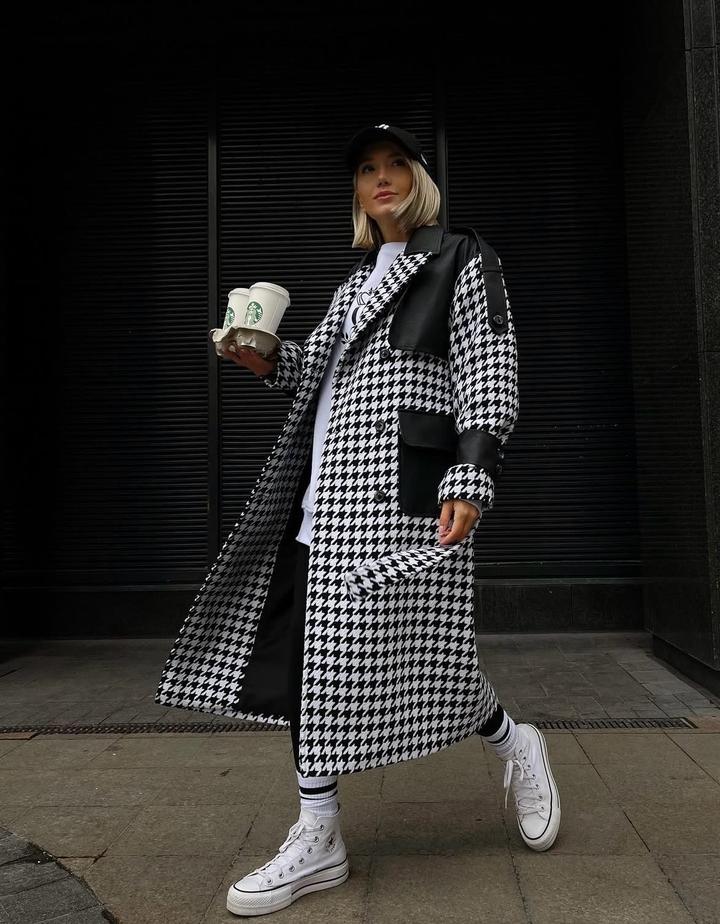 Очень стильное пальто бренда Rizzle