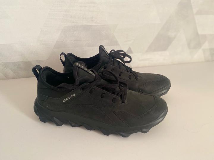 Женские кроссовки Ecco
