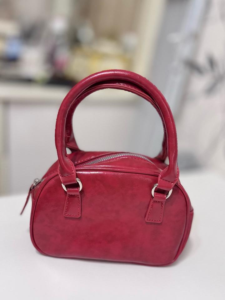 Красная сумка