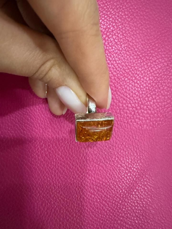Кольцо серебро натуральный янтарь