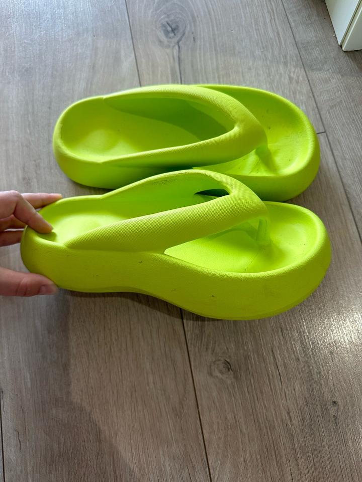 Резиновые шлепки