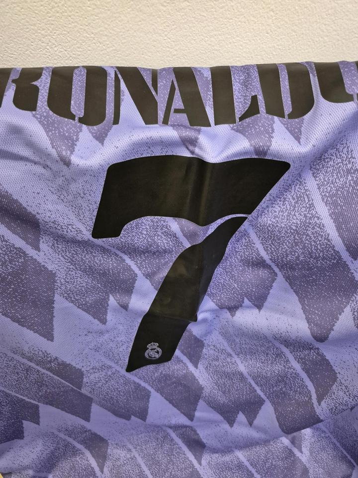 Adidas, форма Реал Мадрид, сезон 2022/23