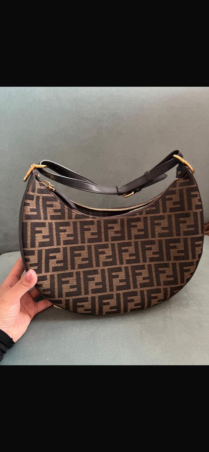 Оригинал сумка от FENDİ