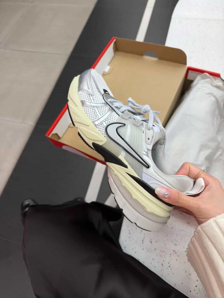 Nike V2K