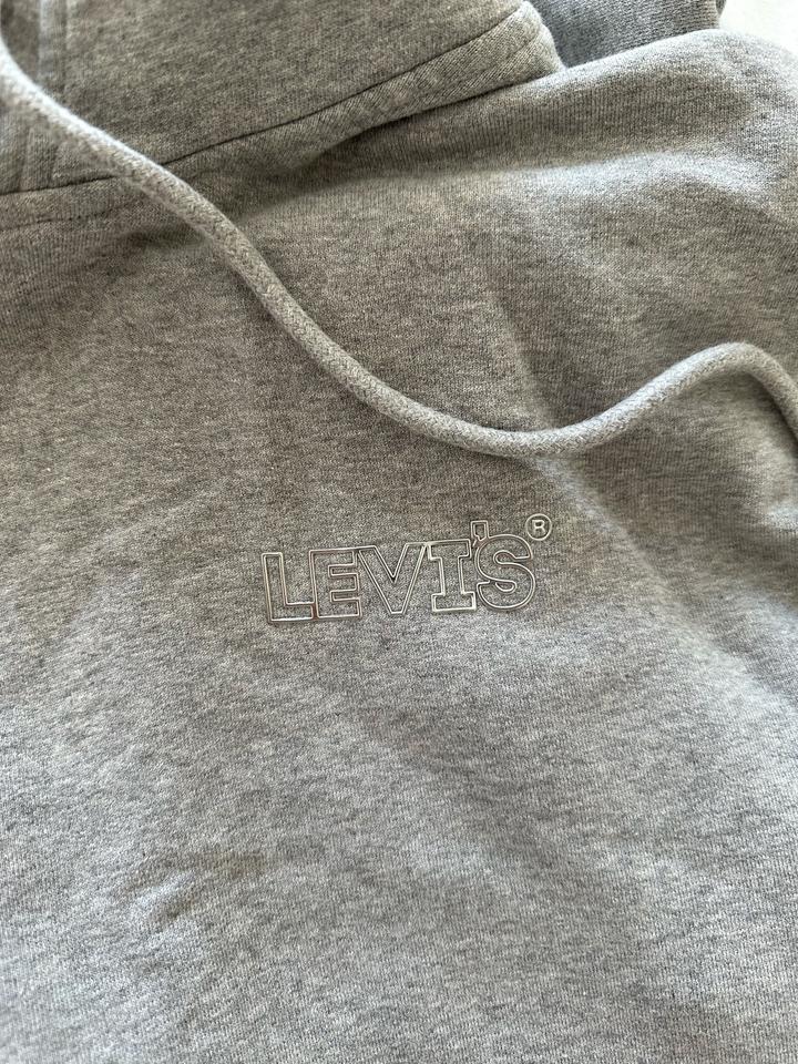 Худи Levi’s