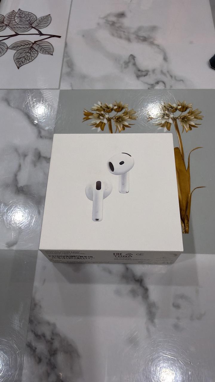 Наушники Apple AirPods 4 Active Noise Cancellation белый