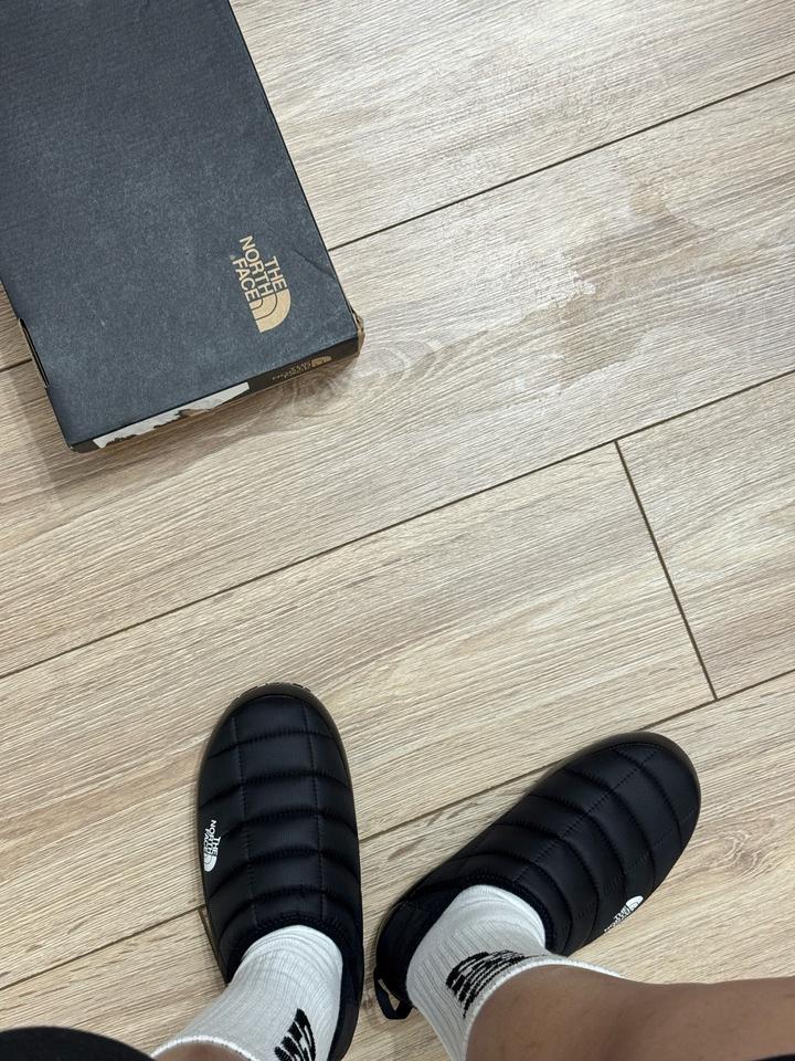 Черные слипоны The North Face