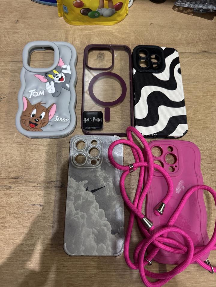 Продам чехлы на iPhone 15 pro