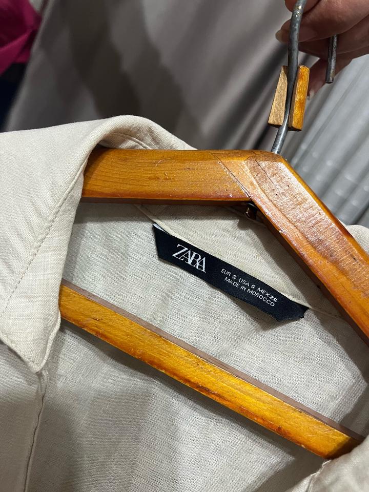 Бежевое платье Zara