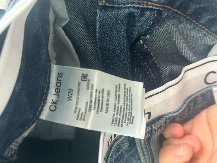 Джинсы Calvin Klein