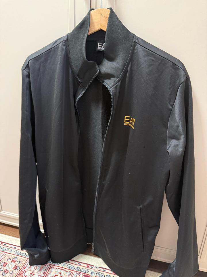 мужской костюм Emporio Armani