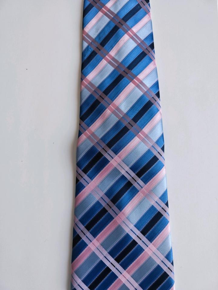 Шелковый галстук Fendi