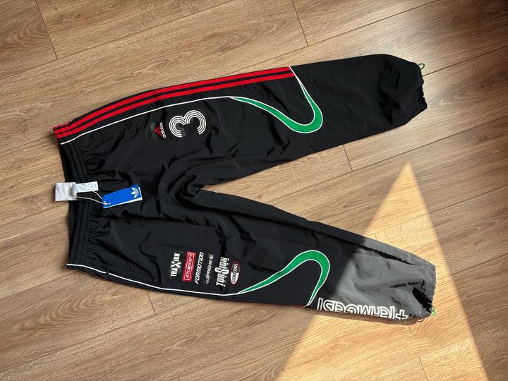 Спортивный костюм Adidas