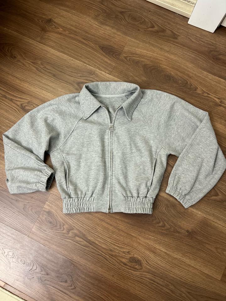 Двойка серая